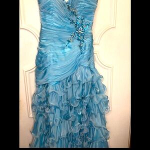 Terani prom gown Size 8